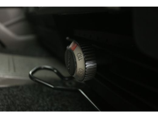 Volkswagen Crafter 50 2.0 TDI L3H3 177PK | Dubbellucht | 3500KG Trekgew. Trekhaak Automaat Airco Camera Cruise DSG C... ActivLease financial lease