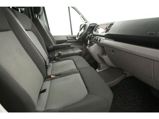 Volkswagen Crafter 50 2.0 TDI L3H3 177PK | Dubbellucht | 3500KG Trekgew. Trekhaak Automaat Airco Camera Cruise DSG C... ActivLease financial lease