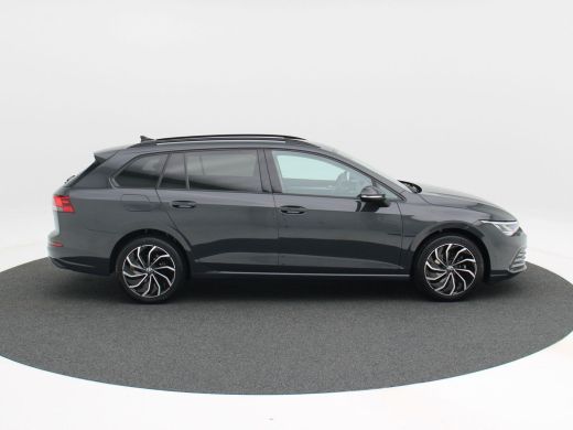 Volkswagen GOLF Variant 1.0 TSi 110 Pk Life | Navigatie | Adaptive Cruise | 17 Inch | Privacy Glass | Climate Controle | ... ActivLease financial lease