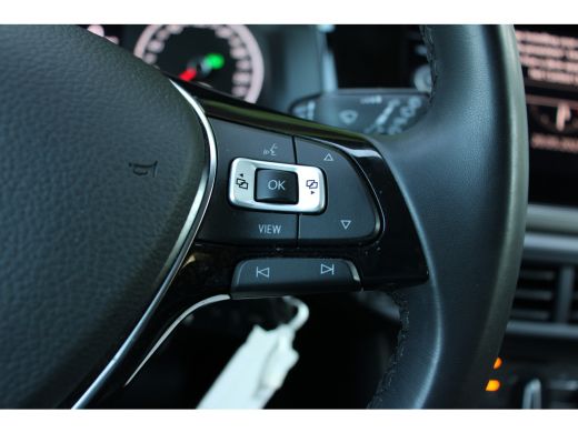 Volkswagen Polo 1.0 TSI R-Line Edition | NL-AUTO! | NAVI | ADAPTIVE CRUISE | 1 EIGENAAR! | PARK SENS V+A | DEALER... ActivLease financial lease