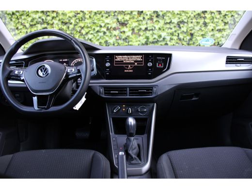 Volkswagen Polo 1.0 TSI R-Line Edition | NL-AUTO! | NAVI | ADAPTIVE CRUISE | 1 EIGENAAR! | PARK SENS V+A | DEALER... ActivLease financial lease