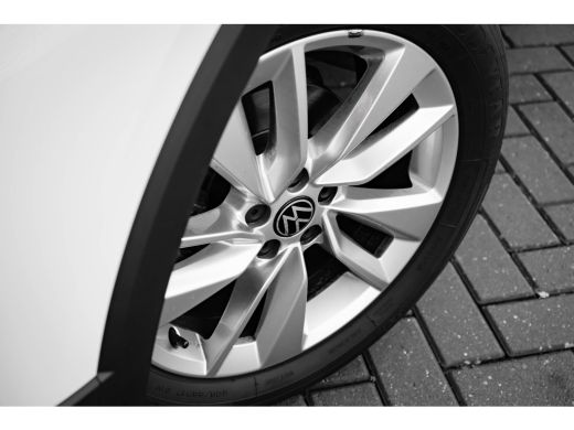 Volkswagen T-Cross 1.0 TSI Life Edition | Achteruitrijcamera | Achteruitrijcamera | Airco ActivLease financial lease