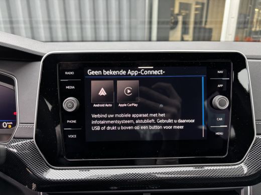 Volkswagen T-Cross R-Line Edition 115 pk 1.0 TSI | 18" LM velgen | Matrix LED | Stoelverwarming ActivLease financial lease