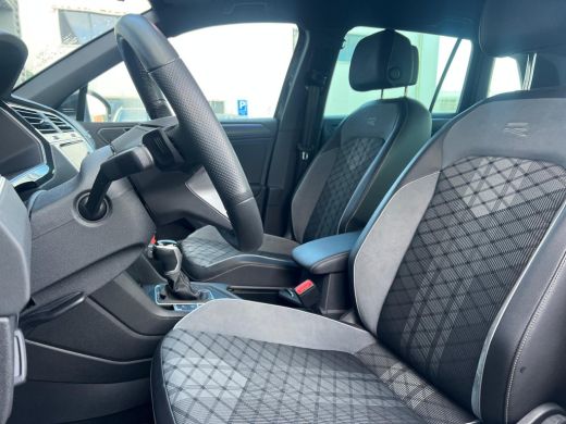 Volkswagen Tiguan 1.5 TSI 150 pk R-Line Business 7-DSG | Trekhaak elektrisch uitklapbaar | Achteruitrijcamera | Cru... ActivLease financial lease