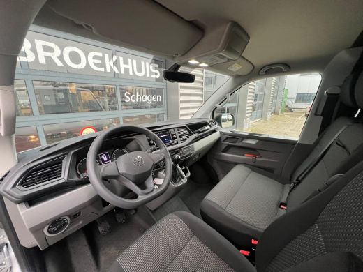Volkswagen Transporter 2.0 TDI 110 pk L2H1 Comfortline | Trekhaak | Navigatie | Cruise control | ActivLease financial lease