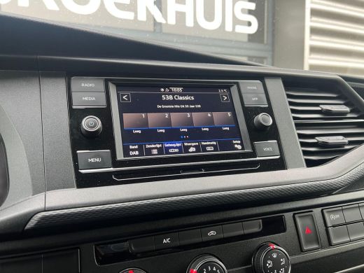 Volkswagen Transporter 2.0 TDI 110 pk L2H1 Comfortline | Trekhaak | Navigatie | Cruise control | ActivLease financial lease