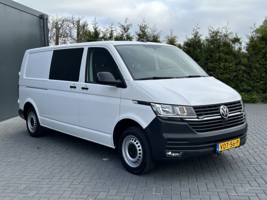 Volkswagen Transporter 2.0 TDI 150 PK AUTOMAAT 6.1 / L2H1 / DUBBEL CABINE / AIRCO / CRUISE / NAVI / TREKHAAK ActivLease financial lease