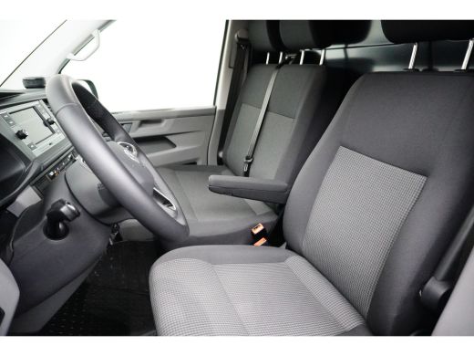 Volkswagen Transporter 2.0 TDI L2H1 150 pk | Standkachel | Trekhaak | Apple Car Play | ActivLease financial lease
