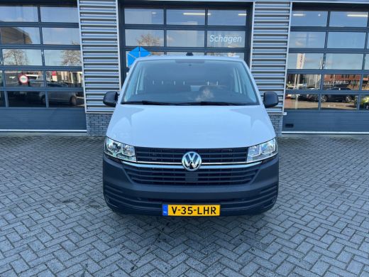 Volkswagen Transporter 2.0 TDI L2H1 150 pk | Standkachel | Trekhaak | Apple Car Play | ActivLease financial lease
