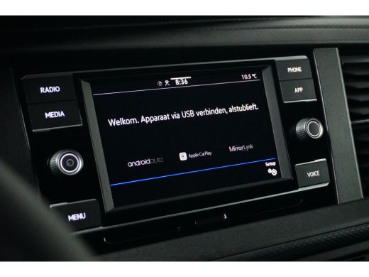 Volkswagen Transporter 2.0 TDI L2H1 150 pk | Standkachel | Trekhaak | Apple Car Play | ActivLease financial lease