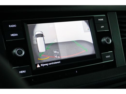 Volkswagen Transporter 2.0 TDI L2H1 150 pk | Standkachel | Trekhaak | Apple Car Play | ActivLease financial lease