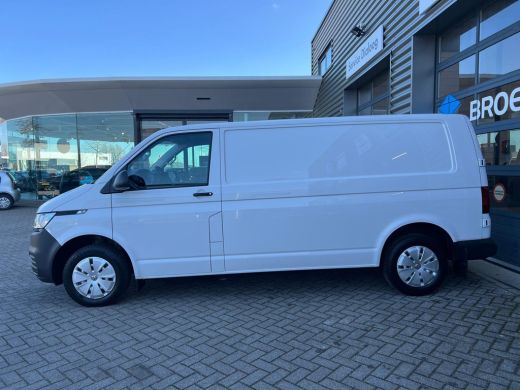 Volkswagen Transporter 2.0 TDI L2H1 150 pk | Standkachel | Trekhaak | Apple Car Play | ActivLease financial lease