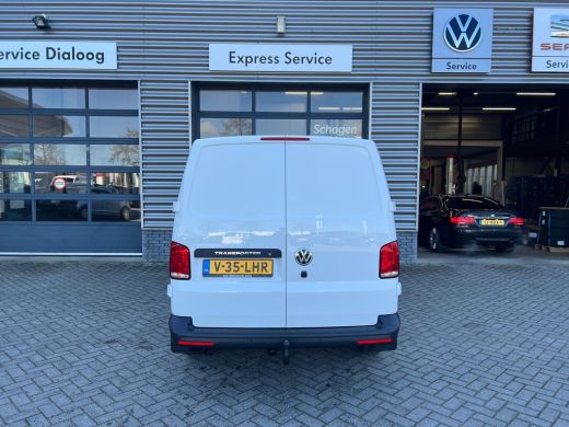 Volkswagen Transporter 2.0 TDI L2H1 150 pk | Standkachel | Trekhaak | Apple Car Play | ActivLease financial lease
