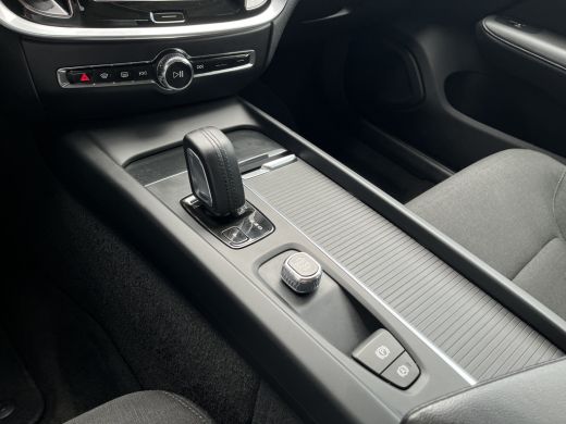 Volvo  V60 2.0 B3 Momentum Advantage ActivLease financial lease