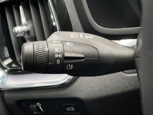Volvo  V60 2.0 B3 Momentum Advantage ActivLease financial lease