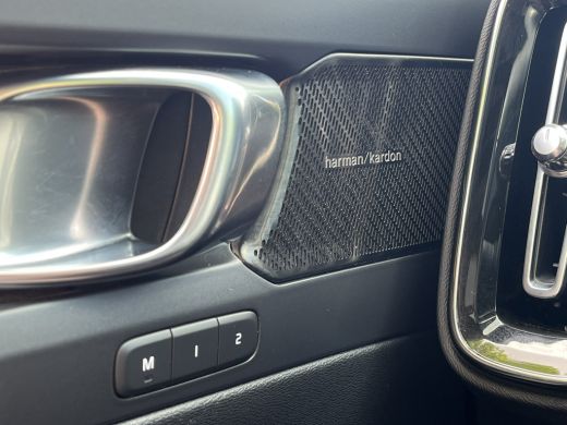 Volvo  XC40 1.5 T2 R-Design | Panoramadak | Trekhaak | Harman/Kardon | 360 Camera | ActivLease financial lease