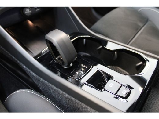 Volvo  XC40 T5 Plug-in hybrid Plus Dark | Trekhaak | Stoelverw. | Power Seats | HK Audio ActivLease financial lease