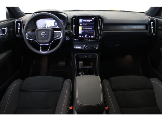 Volvo  XC40 T5 Plug-in hybrid Plus Dark | Trekhaak | Stoelverw. | Power Seats | HK Audio ActivLease financial lease