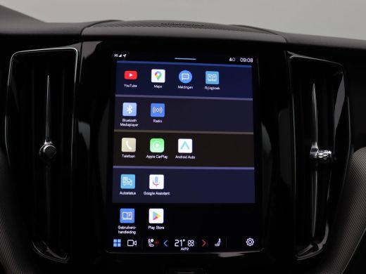 Volvo  XC60 2.0 T6 Plug-in hybrid AWD Plus Black Edition Panoramadak, trekhaak, alarm, leder, elektrische ach... ActivLease financial lease