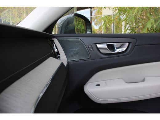 Volvo  XC60 2.0 T8 Twin Engine AWD Inscription | Schuifdak | Adaptive Cruise | BLIS | 360 Camera | Harman/Kardon ActivLease financial lease