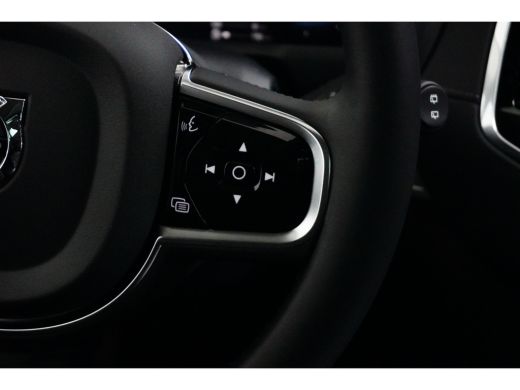 Volvo  XC90 2.0 T8 Recharge AWD Ultimate Dark | Luchtvering | HUD | Trekhaak | B&W | 360 camera | ActivLease financial lease