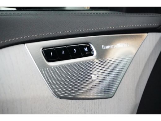 Volvo  XC90 2.0 T8 Recharge AWD Ultimate Dark | Luchtvering | HUD | Trekhaak | B&W | 360 camera | ActivLease financial lease