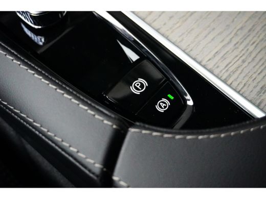 Volvo  XC90 2.0 T8 Recharge AWD Ultimate Dark | Luchtvering | HUD | Trekhaak | B&W | 360 camera | ActivLease financial lease
