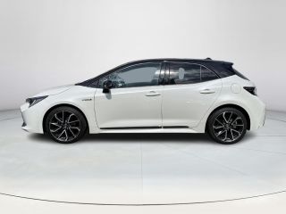 Toyota Corolla 1.8 Hybrid Executive Bi-Tone Toyota Corolla 1.8 Hybrid Executive | Navigatie | Carplay | Stoelver...