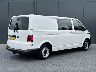 Volkswagen Transporter 2.0 TDI 150 PK AUTOMAAT 6.1 / L2H1 / DUBBEL CABINE / AIRCO / CRUISE / NAVI / TREKHAAK