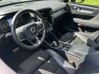 Volvo  XC40 1.5 T2 R-Design | Panoramadak | Trekhaak | Harman/Kardon | 360 Camera |