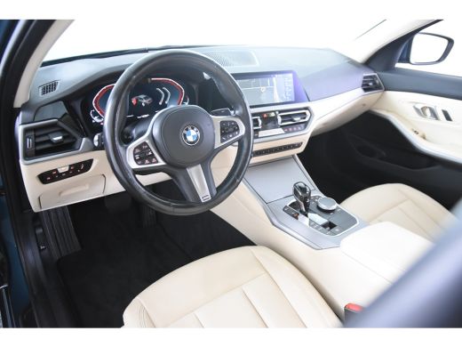 BMW 3 Serie 318i Luxury *1ste Eigenaar*Leer*Navigatie*Stoelverwarming*Parkassist* ActivLease financial lease