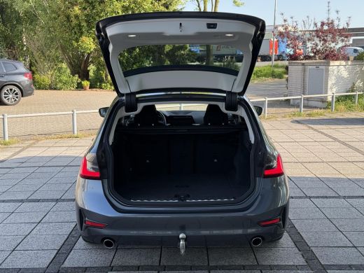 BMW 3 Serie Touring 318d Business Edition | Navi | ECC | Trekhaak | ActivLease financial lease