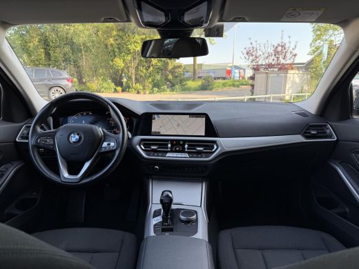BMW 3 Serie Touring 318d Business Edition | Navi | ECC | Trekhaak | ActivLease financial lease