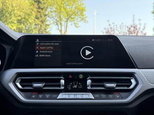 BMW 3 Serie Touring 318d Business Edition | Navi | ECC | Trekhaak | ActivLease financial lease