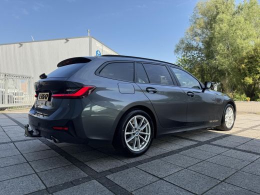 BMW 3 Serie Touring 318d Business Edition | Navi | ECC | Trekhaak | ActivLease financial lease