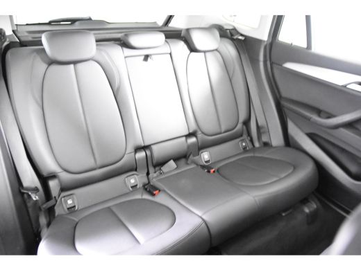 BMW X1 sDrive18i Sport *1ste Eigenaar*Leer*Panoramadak*Parkassist* ActivLease financial lease