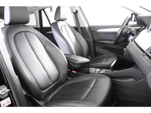BMW X1 sDrive18i Sport *1ste Eigenaar*Leer*Panoramadak*Parkassist* ActivLease financial lease