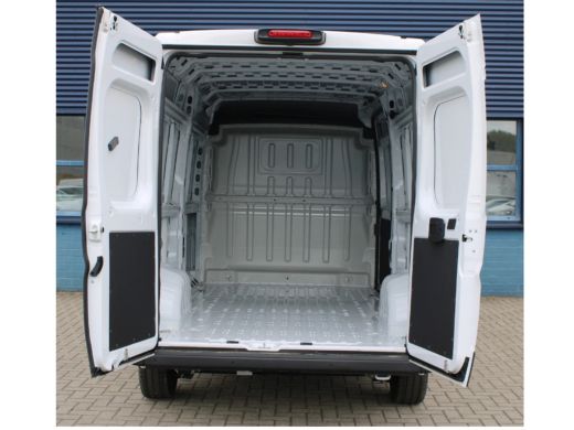 Fiat Ducato 2.2 MultiJet 140 S&S L3H2 3.3t | 2 zitplaatsen rechtsvoor | Achteruitrijcamera | Airco (automatisch) ActivLease financial lease