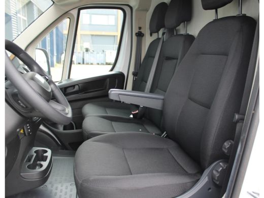 Fiat Ducato 2.2 MultiJet 140 S&S L3H2 3.3t | 2 zitplaatsen rechtsvoor | Achteruitrijcamera | Airco (automatisch) ActivLease financial lease