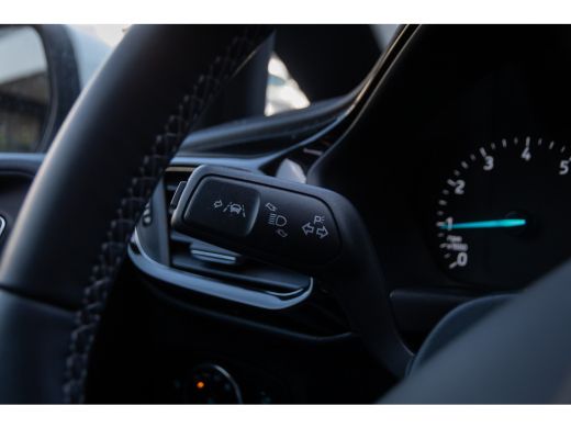 Ford Fiesta 1.0 EcoBoost Titanium | Achteruitrijcamera | Elektrisch glazen panorama-dak ActivLease financial lease