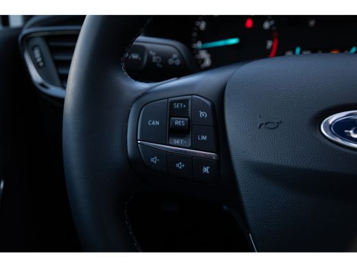 Ford Fiesta 1.0 EcoBoost Titanium | Achteruitrijcamera | Elektrisch glazen panorama-dak ActivLease financial lease