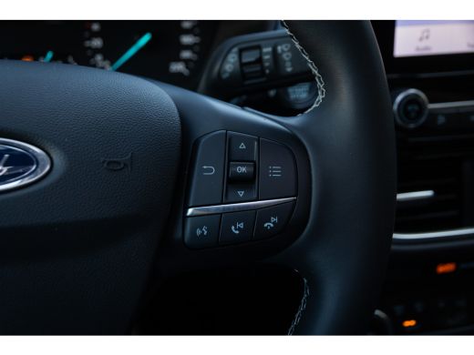 Ford Fiesta 1.0 EcoBoost Titanium | Achteruitrijcamera | Elektrisch glazen panorama-dak ActivLease financial lease