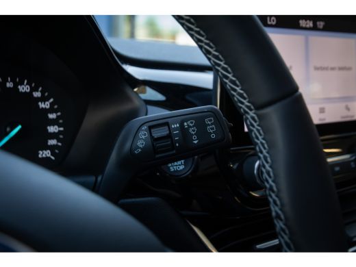 Ford Fiesta 1.0 EcoBoost Titanium | Achteruitrijcamera | Elektrisch glazen panorama-dak ActivLease financial lease