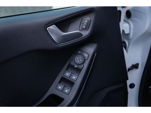 Ford Fiesta 1.0 EcoBoost Titanium | Achteruitrijcamera | Elektrisch glazen panorama-dak ActivLease financial lease