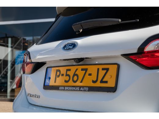 Ford Fiesta 1.0 EcoBoost Titanium | Achteruitrijcamera | Elektrisch glazen panorama-dak ActivLease financial lease