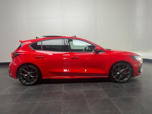 Ford Focus 2.3 E.B. 280PK ST-X | Pano-dak | Performance Pack | B&O audio | FULL option! | Full adaptive LED ... ActivLease financial lease