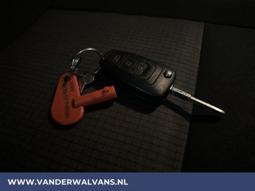 Ford Transit 2.0 TDCI 130pk Bakwagen 233cm Hoog Laadklep Zijdeur 1049kg laadvermogen Euro6 Airco | LAT OM LAT ... ActivLease financial lease