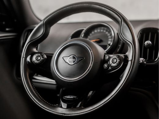 Mini Countryman 2.0 Cooper S Chili 192Pk Automaat (GROOT NAVI, CLIMATE, LEDER, STOELVERWARMING, SPORTSTOELEN, LED... ActivLease financial lease
