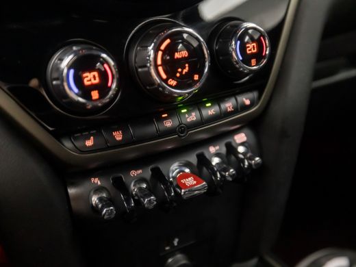 Mini Countryman 2.0 Cooper S Chili 192Pk Automaat (GROOT NAVI, CLIMATE, LEDER, STOELVERWARMING, SPORTSTOELEN, LED... ActivLease financial lease