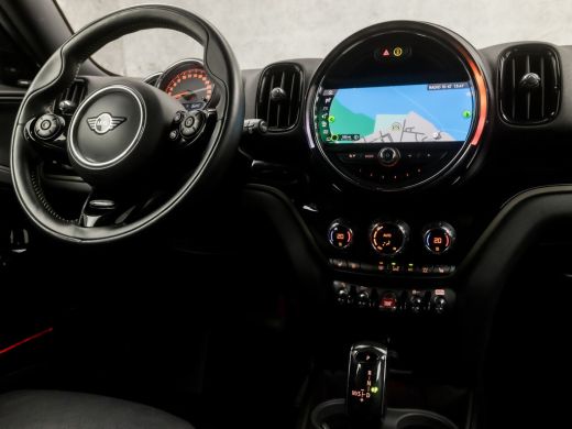 Mini Countryman 2.0 Cooper S Chili 192Pk Automaat (GROOT NAVI, CLIMATE, LEDER, STOELVERWARMING, SPORTSTOELEN, LED... ActivLease financial lease